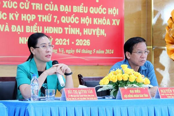 Đại biểu Quốc hội, HĐND tỉnh, huyện tiếp xúc cử tri tại thị trấn Sông Vệ, huyện Tư Nghĩa