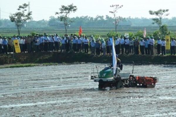 Ứng dụng cơ giới hóa trong sản xuất nông nghiệp vùng Nam Trung bộ - Tây Nguyên